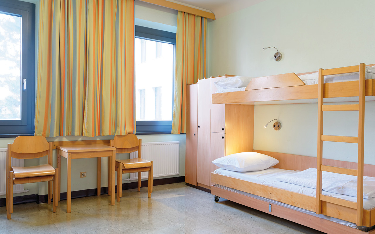 1200 Vienna Brigittenau Wien - Zimmer Kategorie 2 Jugendgästehaus / Room Youth Hostel