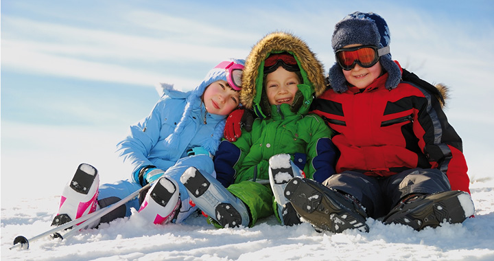 Skiferien Imagebild Familie - Foto: Marzanna Syncerz / Fotolia