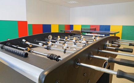 Jugendgästehaus Bad Ischl Aktivraum Tischfussball - © Christoph Sammer