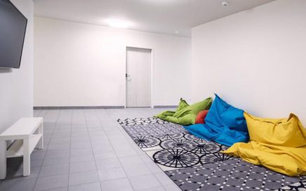 Jugendgästehaus Braunau TV Raum