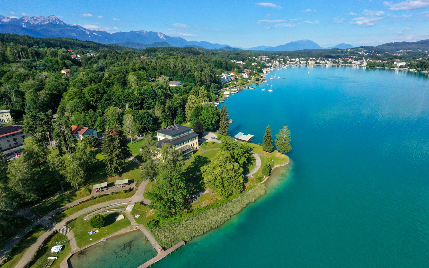 Jugendgaestehaus-Cap-Woerth-Drohnenaufnahme-Juni-2026-Web-21 Jugend- und Familiengästehaus Cap Wörth von oben (Luftaufnahme Juni 2026)