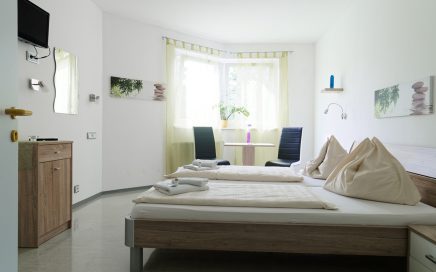 Jugendgästehaus Klagenfurt Komfortzimmer neu - © Christoph Sammer