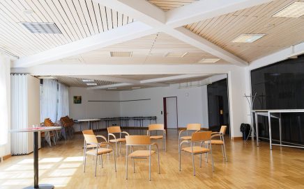 Jugendgästehaus Klagenfurt Festsaal - © Christoph Sammer