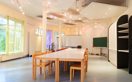 Jugendgästehaus Klagenfurt Seminarraum Galerie - © Christoph Sammer