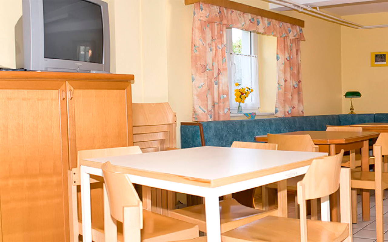 Jugendherberge Krems Frühstücksraum 1/2