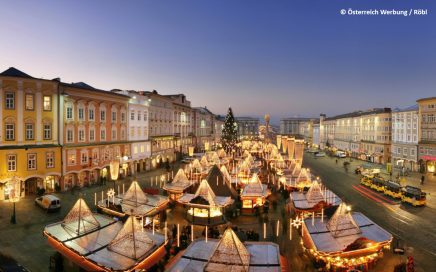 Linz Hauptplatz Weihnachtsmarkt - © Österreich Werbung / Röbl