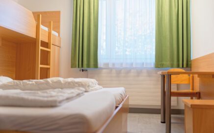 Jugendgästehaus Linz Vierbettzimmer - © Christoph Sammer