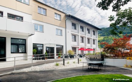 Jugendgästehaus Mondsee aussen - © pixelkinder.com