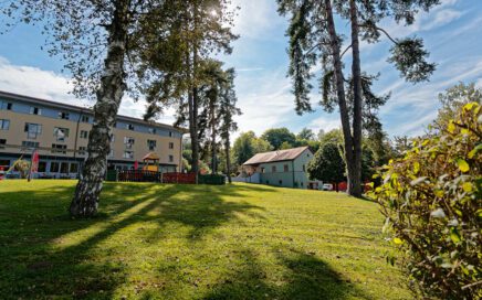 Jugendgästehaus Velden Cap Wörth Gelände - © Christoph Sammer