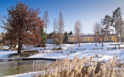 Jugendgästehaus Velden Cap Wörth Gelände Winter - © Christoph Sammer
