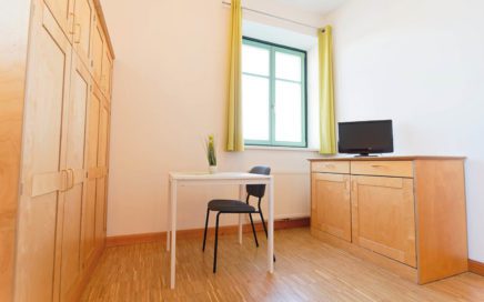 Jugendgästehaus Velden Cap Wörth Komfort Familienzimmer Seehaus - © Christoph Sammer