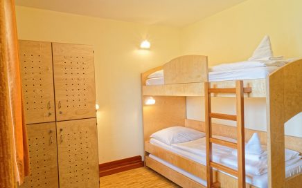 Jugendgästehaus Velden Cap Wörth 2 Stockbettzimmer Haupthaus - © Christoph Sammer