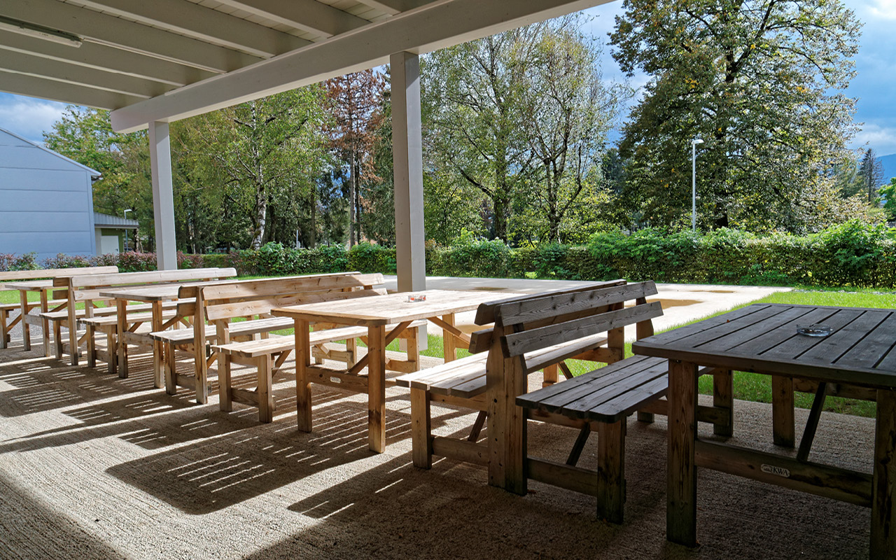 Jugendgästehaus Villach Terrasse - © Christoph Sammer