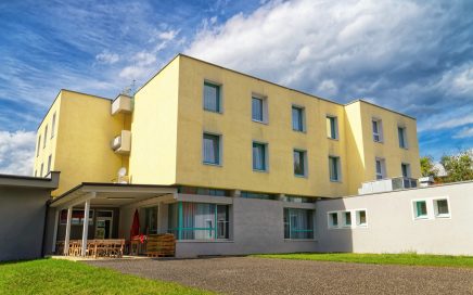 Jugendgästehaus Villach aussen - © Christoph Sammer
