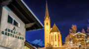Heiligenblut Haus bei Nacht Jugendgästehaus Heiligenblut Winter - © Andreas Fillei